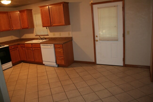 Kitchen - 5328 NW 45th St