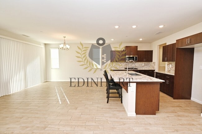 Foto del edificio - 4052 Sussex Ave