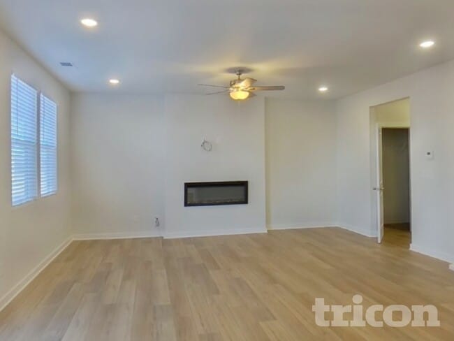 Building Photo - 604 Mountain Vw Dr