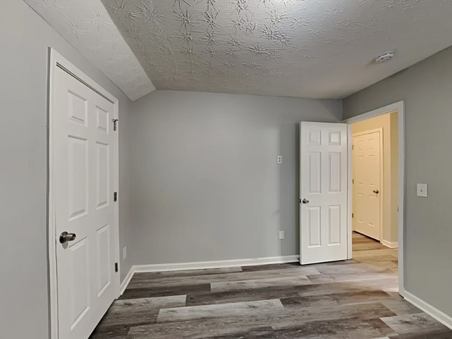 Foto del edificio - 18814 Mesa Oaks Dr