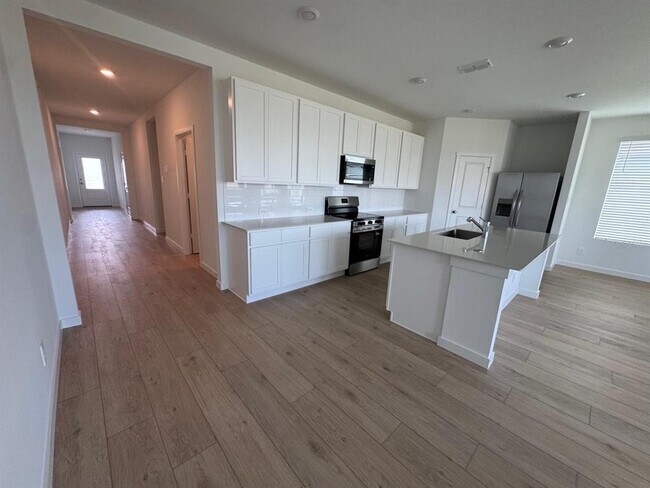 Building Photo - 2290 Jennio Dr