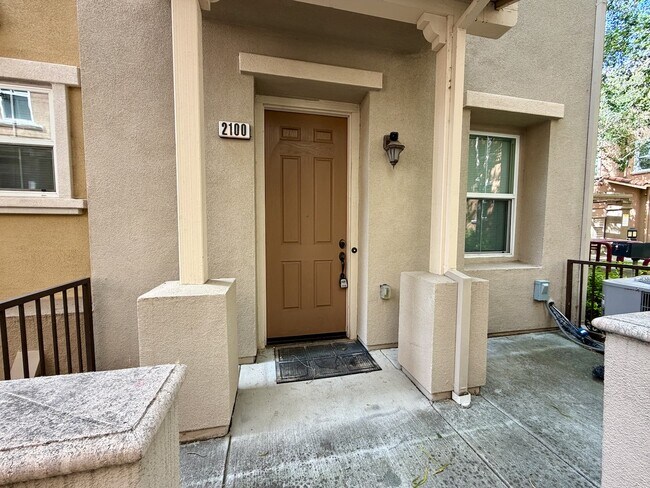 Foto del edificio - 2100 Beech Cir