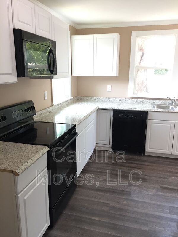 Building Photo - 403 McCrary St