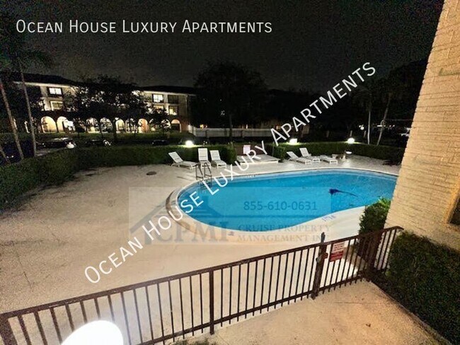 Building Photo - $995 Special Deposit and $995 First Month ...