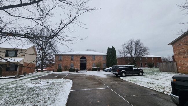 Foto del edificio - 304 Remington Ct