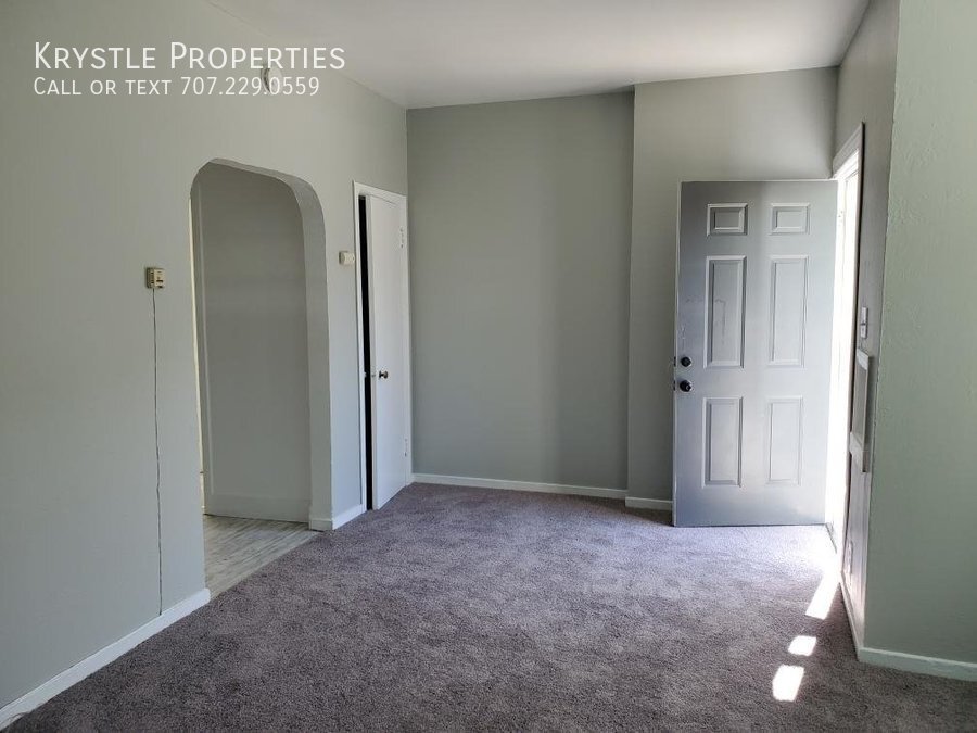 Primary Photo - ***COMING SOON! Adorable Lower Level Apart...
