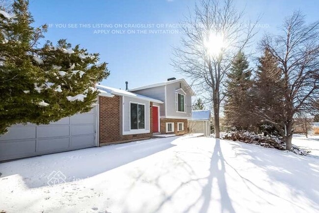 Building Photo - 4406 S Biscay Way