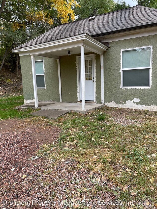 2 br, 1 bath House 1100 Ussie House Rental in Cañon City, CO