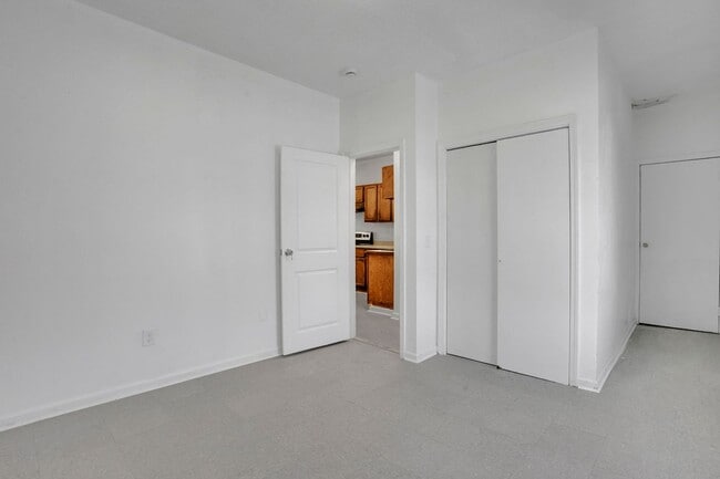 Building Photo - 296 Hancock St