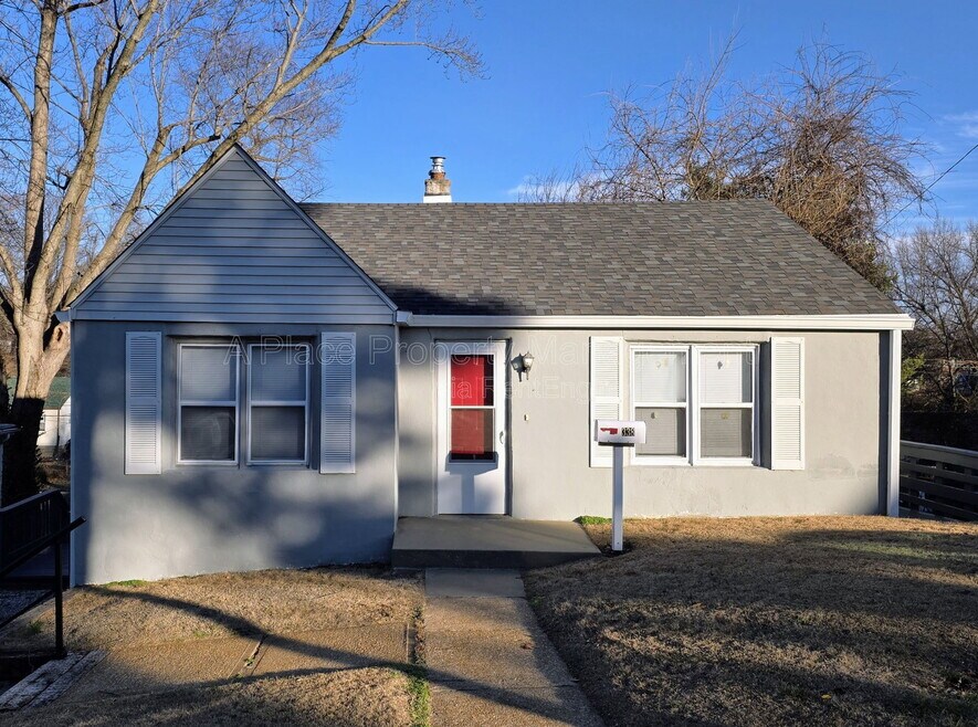338 La Motte Ln