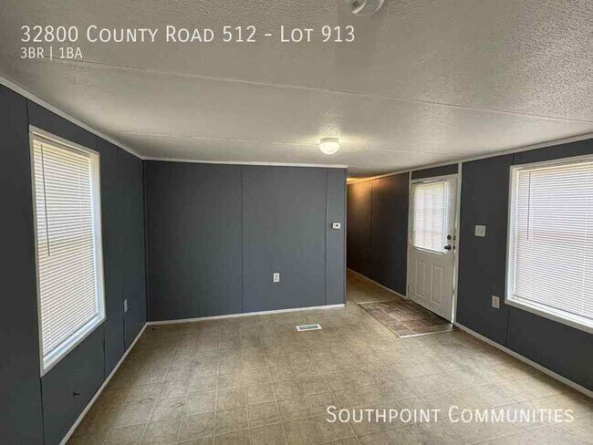 Foto del edificio - 32800 Co Rd 512