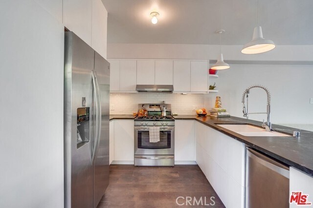 Foto del edificio - 4121 Shelburn Ct