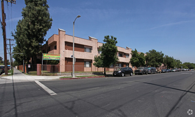 8900 Burnet, ¡alejado - 1,2,3 Burnet Apartments