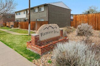 Building Photo - 8071 Wolff St