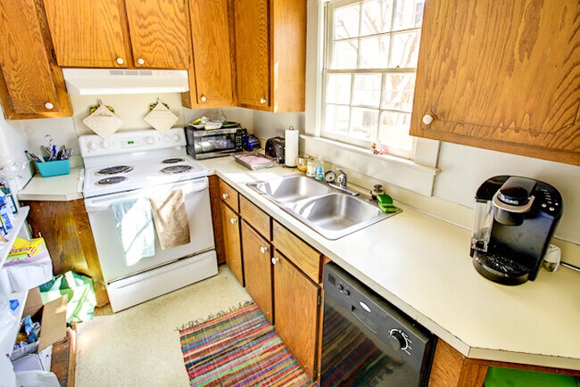 Foto del edificio - Beautiful Downtown Charleston Apartment