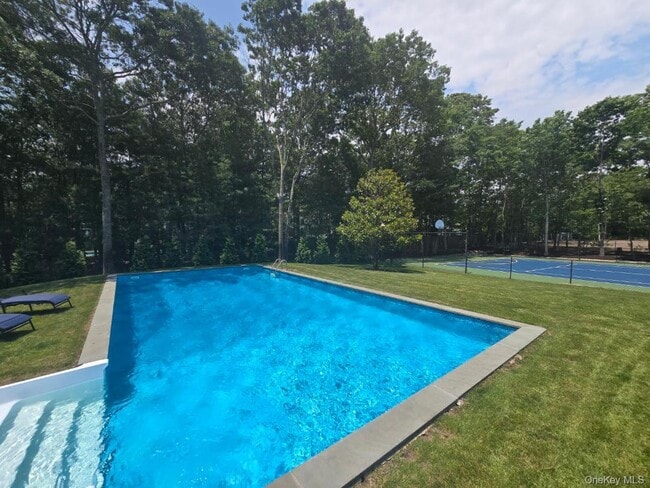 Foto del edificio - 3 Bennett Dr