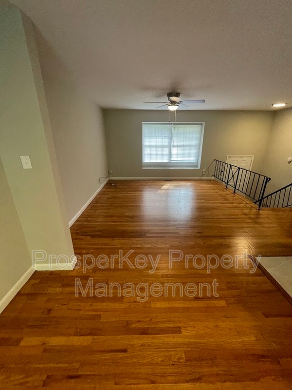Building Photo - 1211 Timberlane Dr