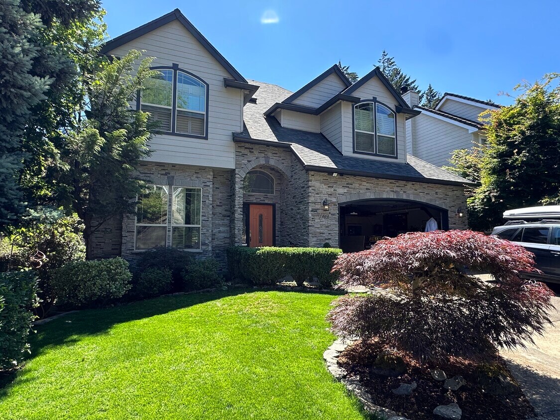 Barrio muy seguro y casa bien cuidada. - 1404 SW Dickinson Ln