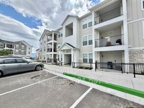 Building Photo - 936 W Big Ben Ln
