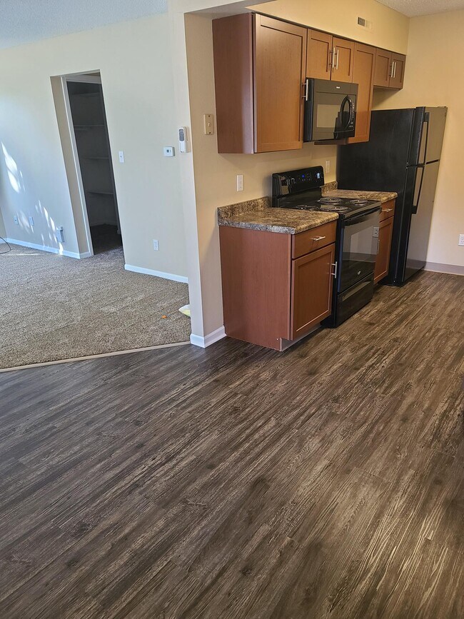 Cocina/comedor del apartamento MEJORADO - Meadow Chase Apartments