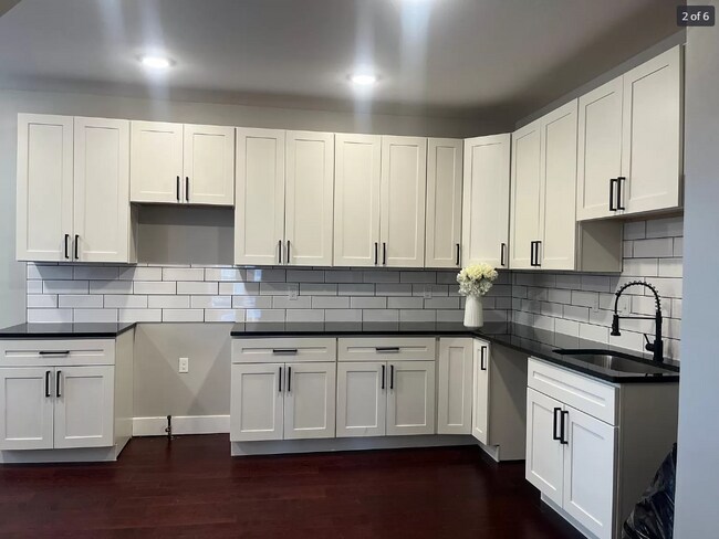 Foto del edificio - 110 Hemlock St