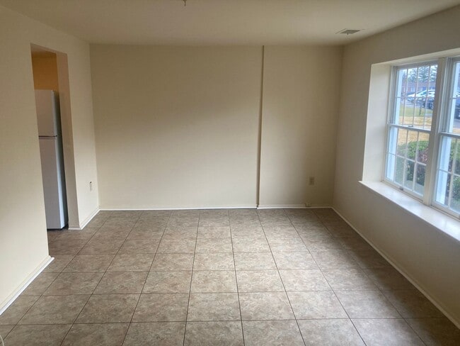 Foto del edificio - 9640 Greenmeadow Cir