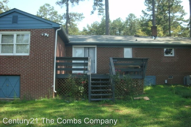 Building Photo - 1620 Fenner Rd