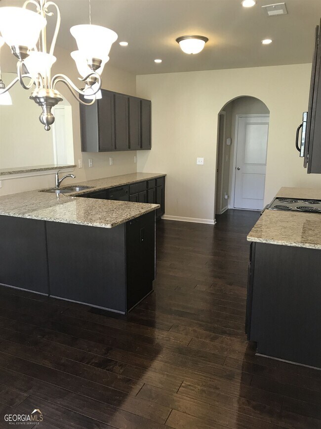 Building Photo - 276 Stillwood Dr