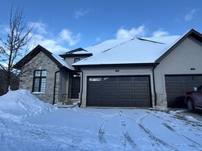 Building Photo - 9861-9861 Glendon Dr