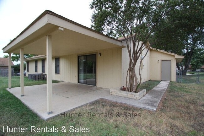 Building Photo - 3 br, 2 bath House - 1704 Joy Dr