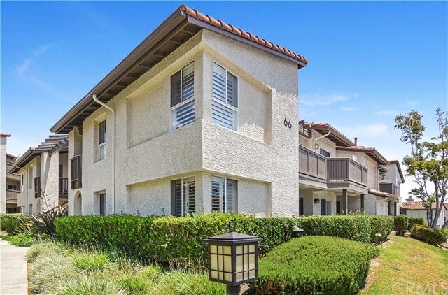 Building Photo - 66 Corniche Dr