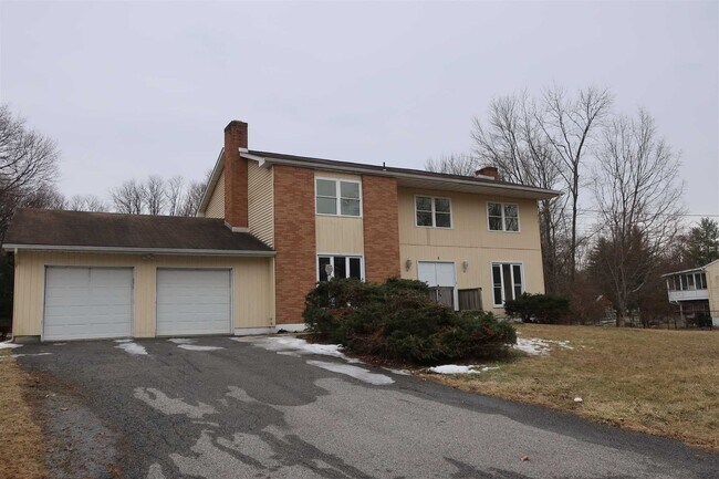 Foto del edificio - 8 Tanglewood Ln