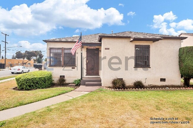 Building Photo - 1054 E 150th St
