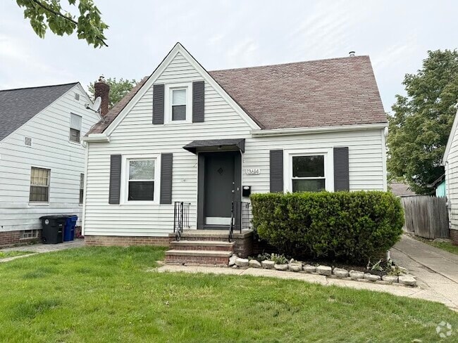 Building Photo - 13614 Sherry Ave
