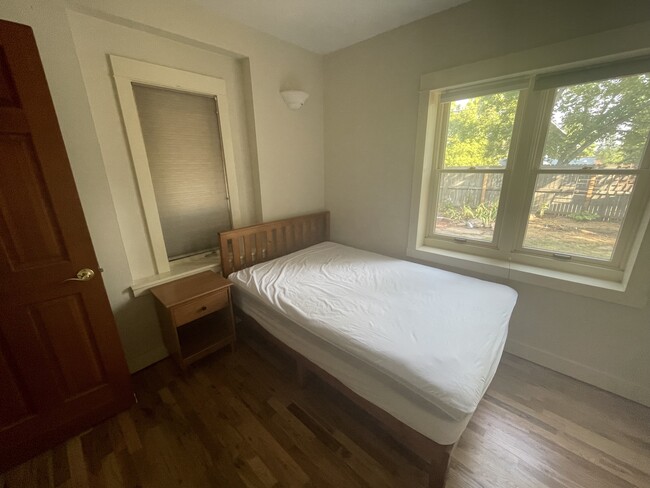 Downstairs bedroom - 1544 9th St