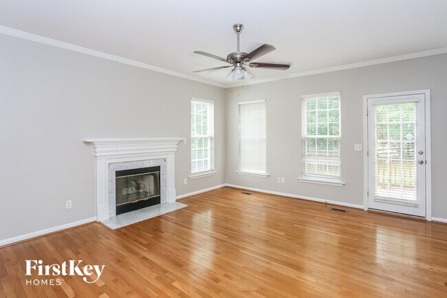 Foto del edificio - 10427 Blackstock Rd