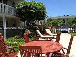 Building Photo - 34 SE 7th Ave