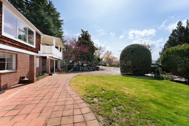 Photo - 7461 W Mercer Way House