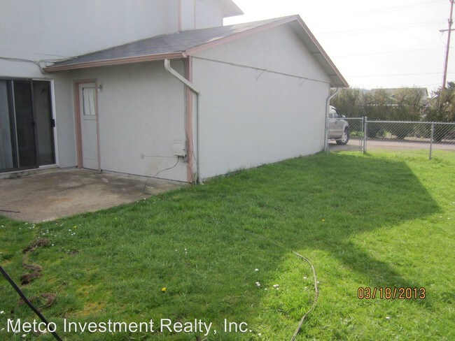 Foto del edificio - 4227-4229 Daisy St
