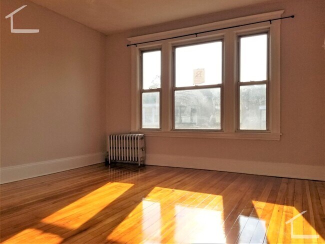 Building Photo - 7 Hartley Ter