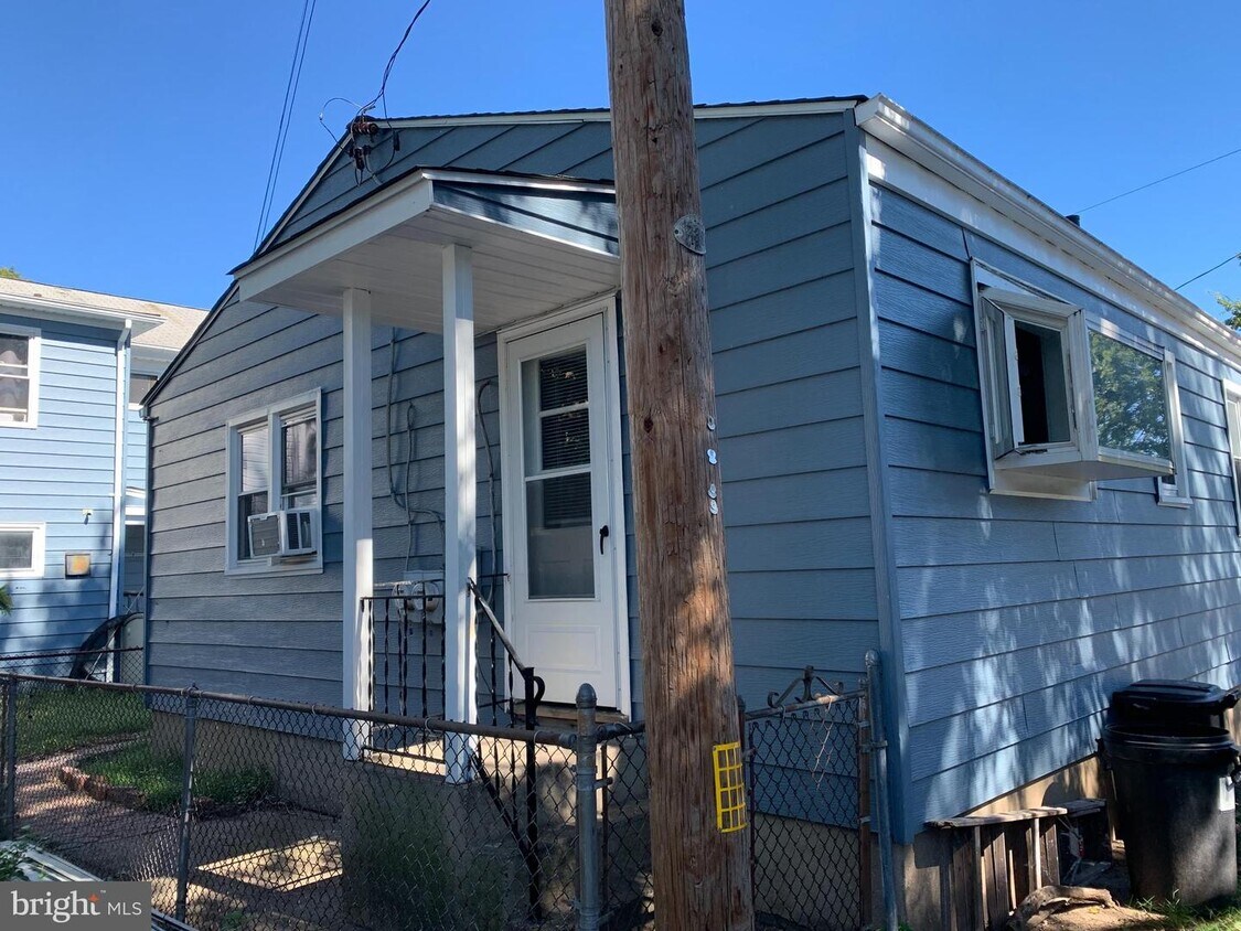 344 Hayes St, Bristol, PA 19007 House Rental in Bristol, PA