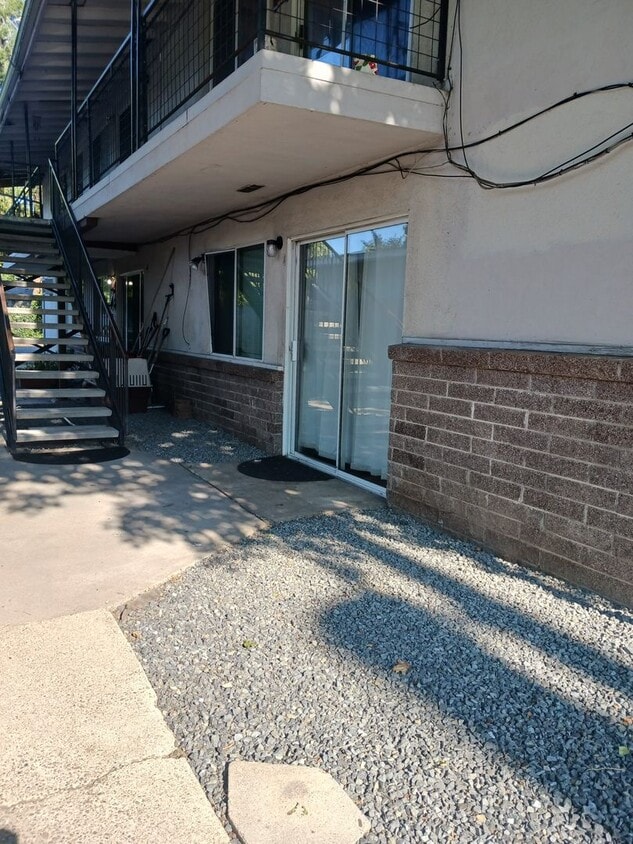 Primary Photo - 116 Cottage St