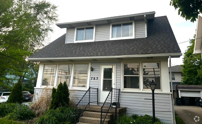 Building Photo - 765 E Buchtel Ave