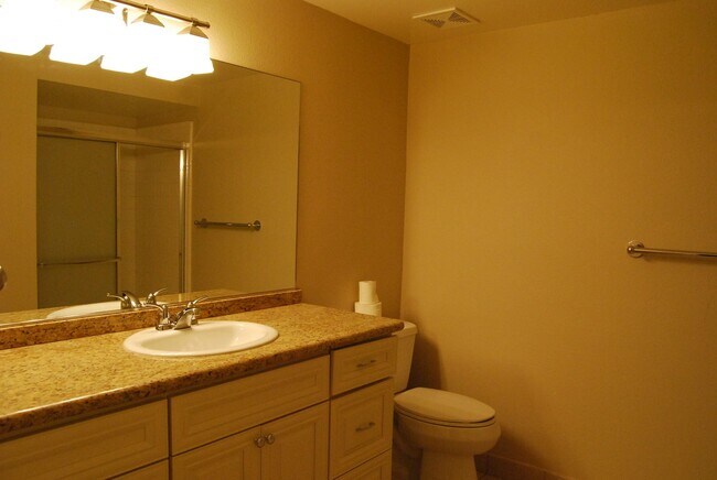 Foto del edificio - 4 Bedroom Home in Southwest Reno!