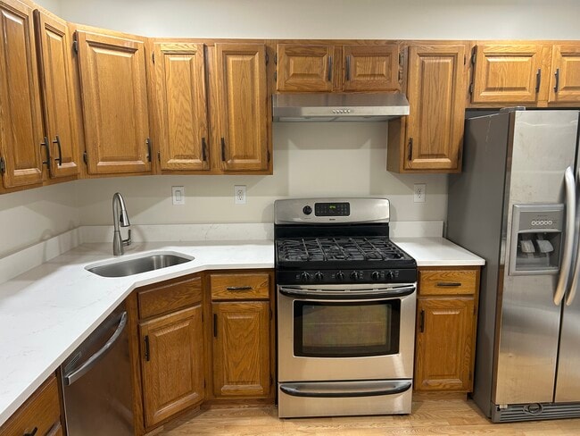 Building Photo - 367 Hadleigh Ln