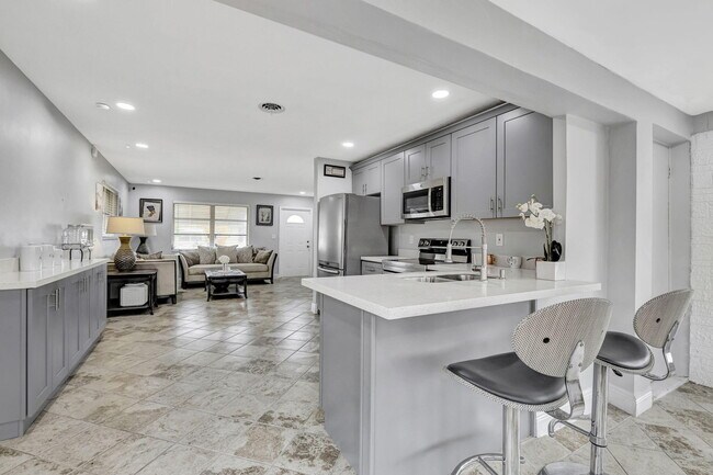 Foto del edificio - 4901 NW 27th Way