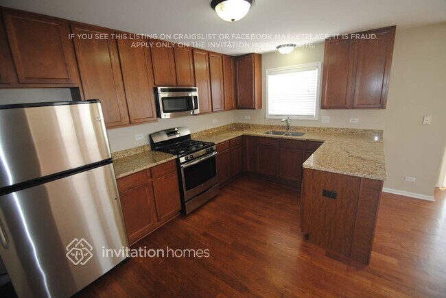 Foto del edificio - 621 Lake Plumleigh Way