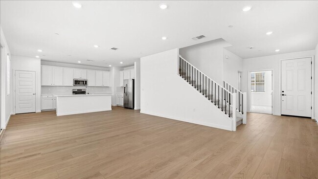 Building Photo - 1045 Lost Creek Ranch Dr