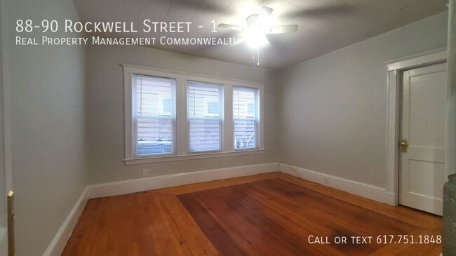 Foto del edificio - 88-90 Rockwell Street-1