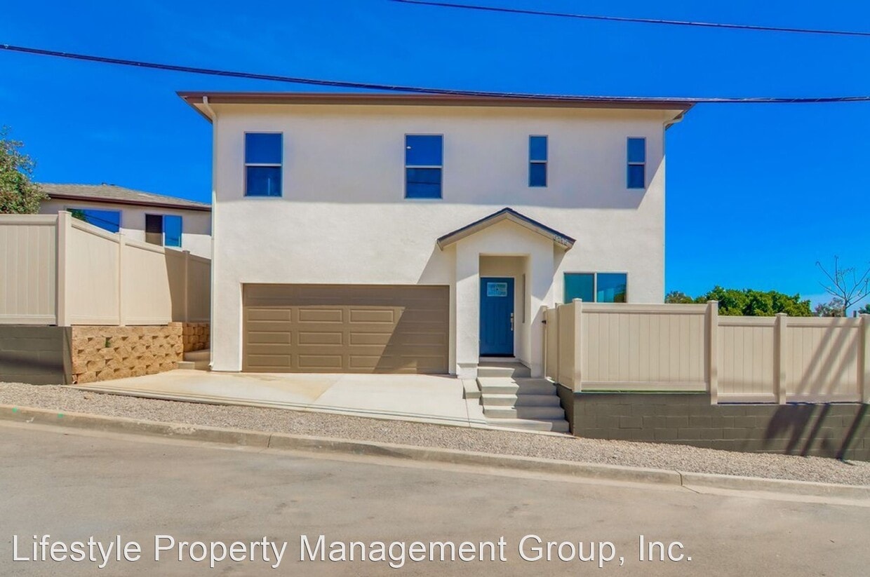 Primary Photo - 2218-2220 Langmuir St